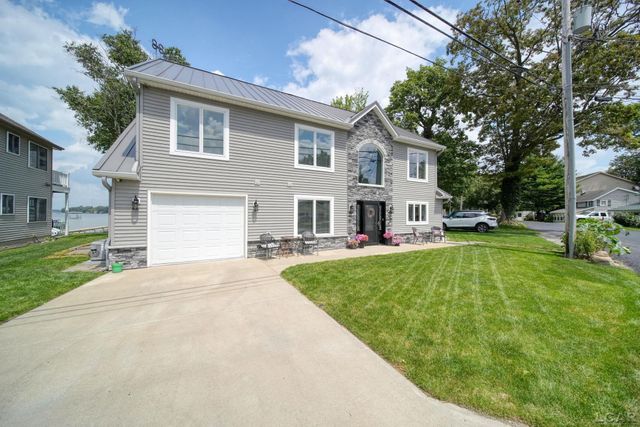2892 Round Lake Highway, Rollin Twp, MI 49253