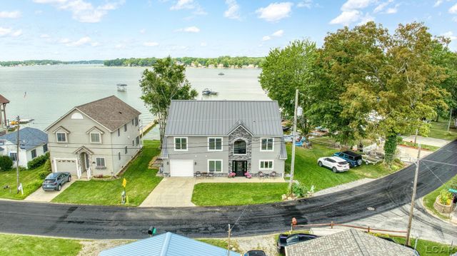 2892 Round Lake Highway, Rollin Twp, MI 49253