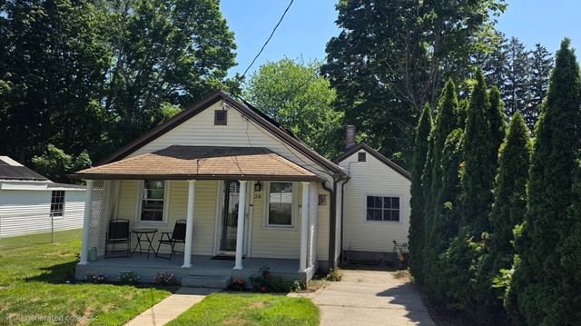 28 Fortier, Somerset, MA 02725