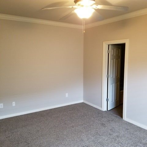 568 N Longfellow Lane, Fayetteville, AR 72704