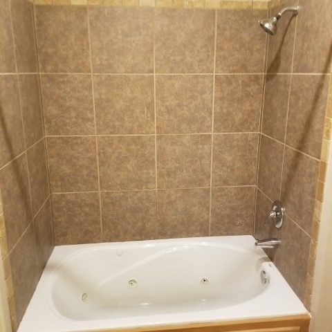 568 N Longfellow Lane, Fayetteville, AR 72704