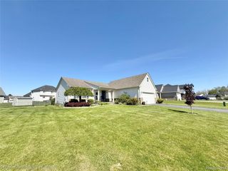 8205 Peninsula Circle, Mundy Township, MI 48439
