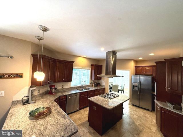 1124 SARAZEN WAY, York, PA 17404