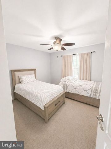 1124 SARAZEN WAY, York, PA 17404