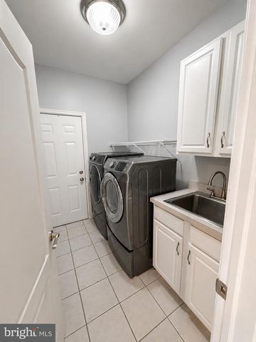1124 SARAZEN WAY, York, PA 17404