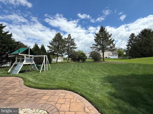 1124 SARAZEN WAY, York, PA 17404