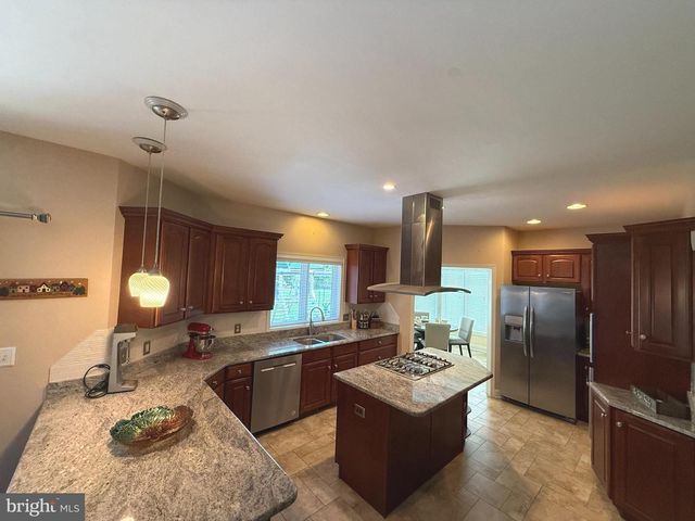 1124 SARAZEN WAY, York, PA 17404