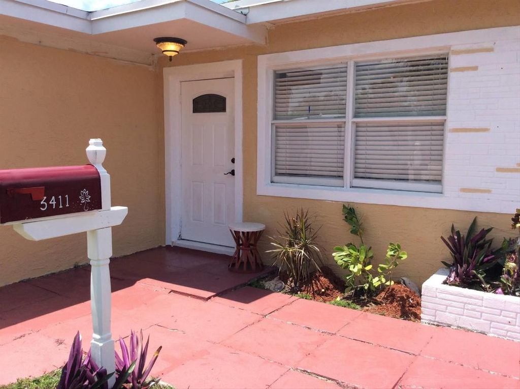 3411 Berkeley Boulevard, Fort Lauderdale, FL 33312