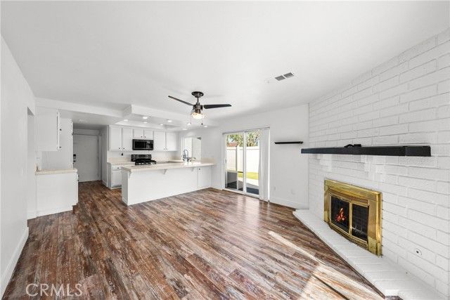 2101 Skylark Circle, Corona, CA 92882