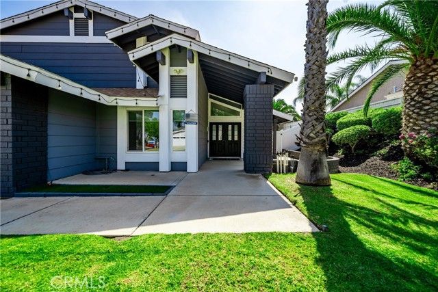 2101 Skylark Circle, Corona, CA 92882