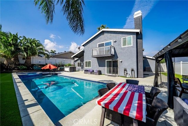 2101 Skylark Circle, Corona, CA 92882