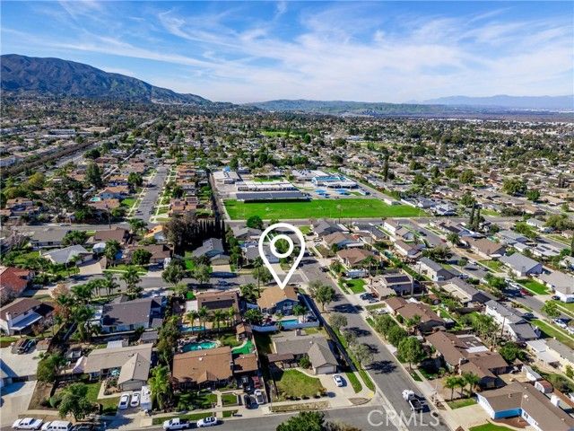 2101 Skylark Circle, Corona, CA 92882