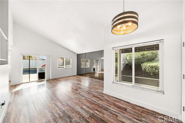 2101 Skylark Circle, Corona, CA 92882