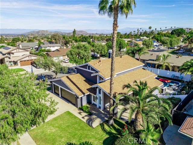 2101 Skylark Circle, Corona, CA 92882