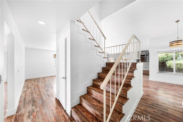 2101 Skylark Circle, Corona, CA 92882