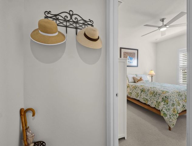 5444 LAMPIASI STREET, Sarasota, FL 34238