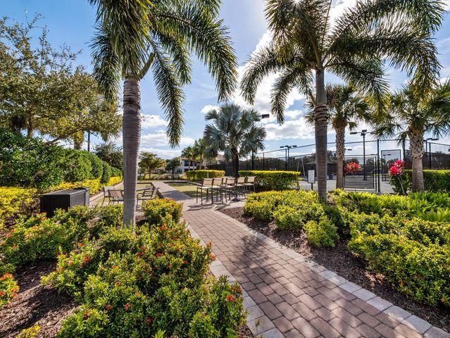 5444 LAMPIASI STREET, Sarasota, FL 34238