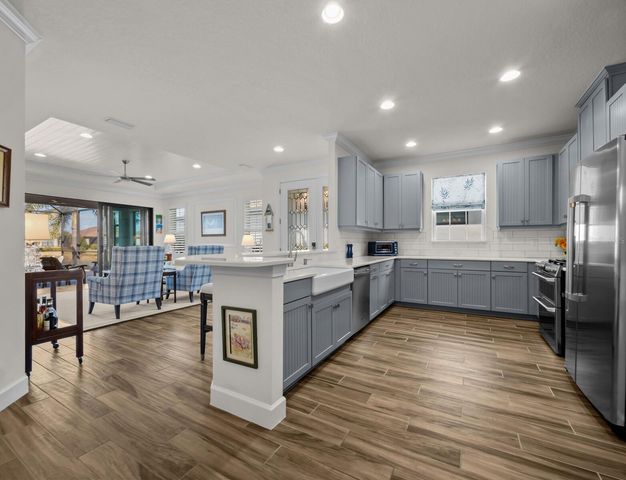 5444 LAMPIASI STREET, Sarasota, FL 34238