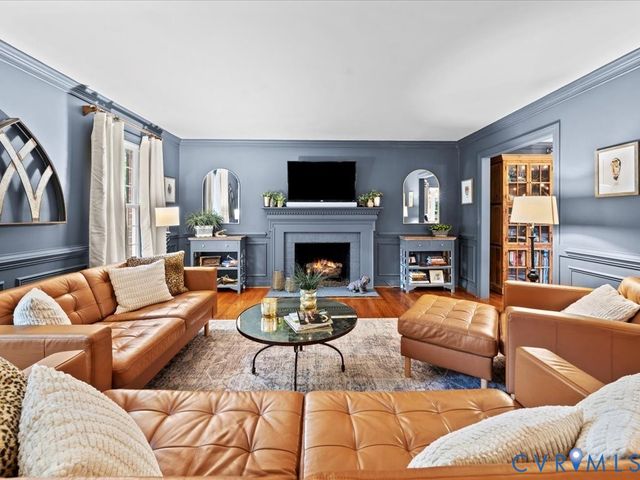 11821 Rothbury Dr, North Chesterfield, VA 23236