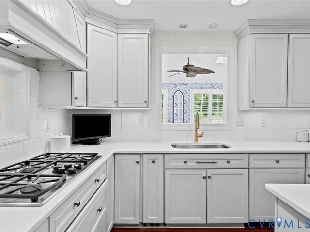 11821 Rothbury Dr, North Chesterfield, VA 23236