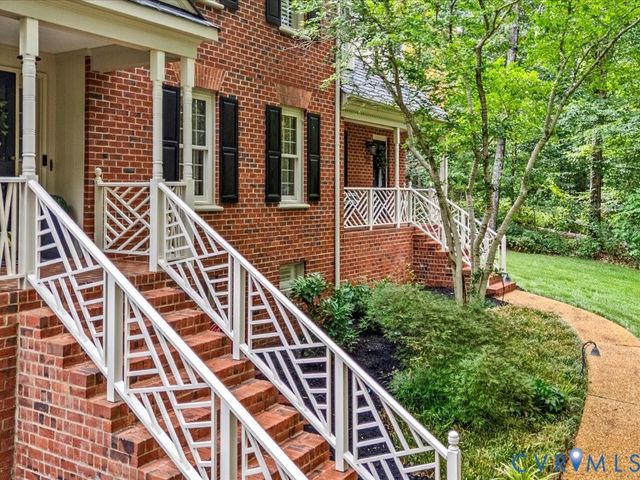 11821 Rothbury Dr, North Chesterfield, VA 23236