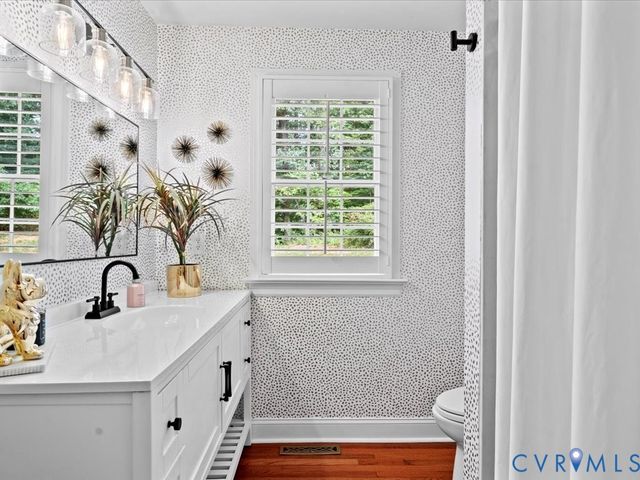 11821 Rothbury Dr, North Chesterfield, VA 23236
