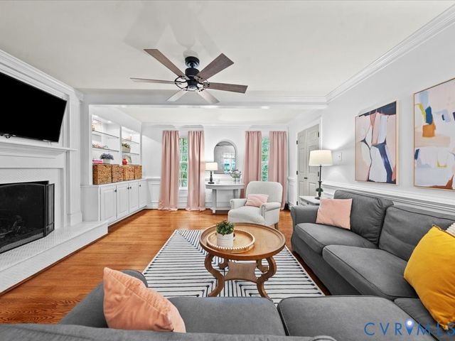11821 Rothbury Dr, North Chesterfield, VA 23236