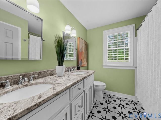 11821 Rothbury Dr, North Chesterfield, VA 23236