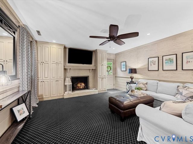 11821 Rothbury Dr, North Chesterfield, VA 23236