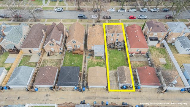 8026 S Fairfield Avenue, Chicago, IL 60652