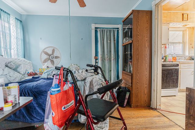 8026 S Fairfield Avenue, Chicago, IL 60652