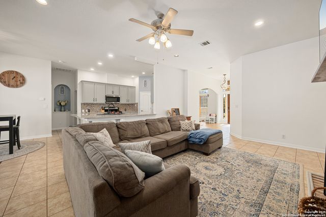 166 Bridle, Spring Branch, TX 78070