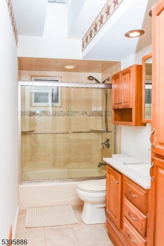 36 Deer Path Dr, Mount Olive Twp., NJ 07836