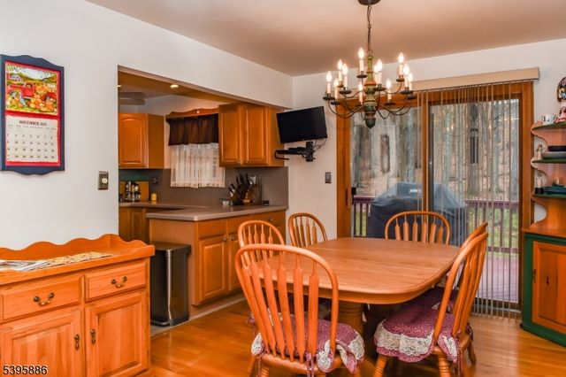 36 Deer Path Dr, Mount Olive Twp., NJ 07836