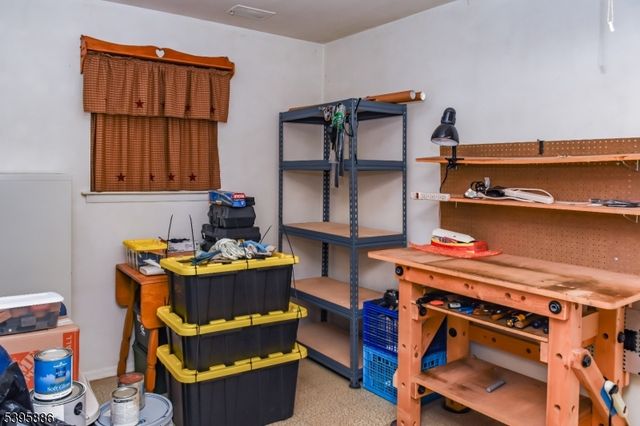 36 Deer Path Dr, Mount Olive Twp., NJ 07836