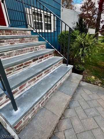 36 Deer Path Dr, Mount Olive Twp., NJ 07836