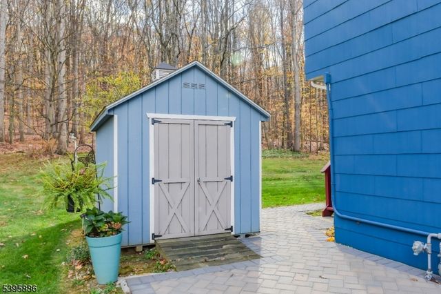 36 Deer Path Dr, Mount Olive Twp., NJ 07836