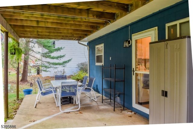 36 Deer Path Dr, Mount Olive Twp., NJ 07836