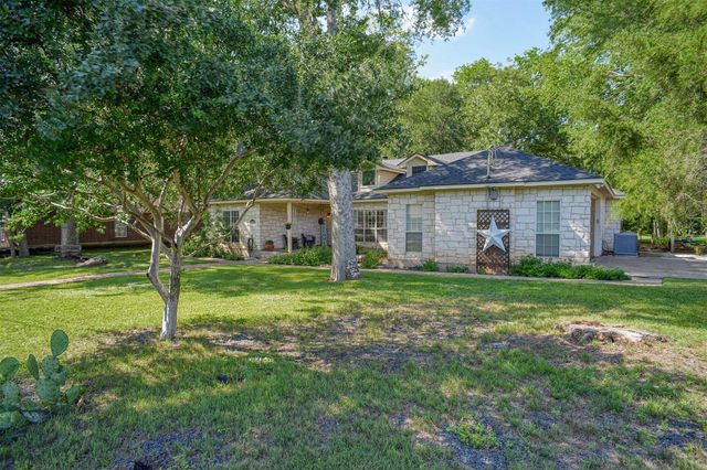 128 Moku Manu DR, Bastrop, TX 78602