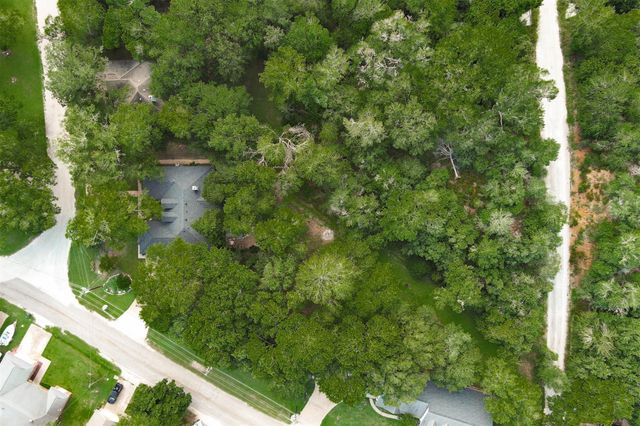 128 Moku Manu DR, Bastrop, TX 78602