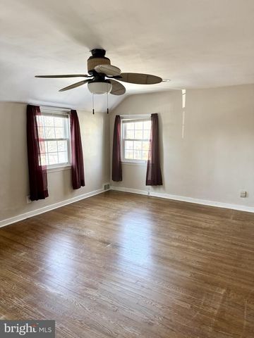 104 KENWOOD LN, Wilmington, DE 19804