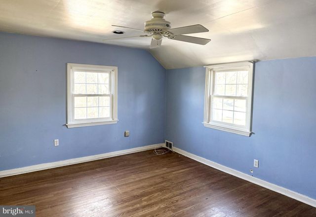 104 KENWOOD LN, Wilmington, DE 19804