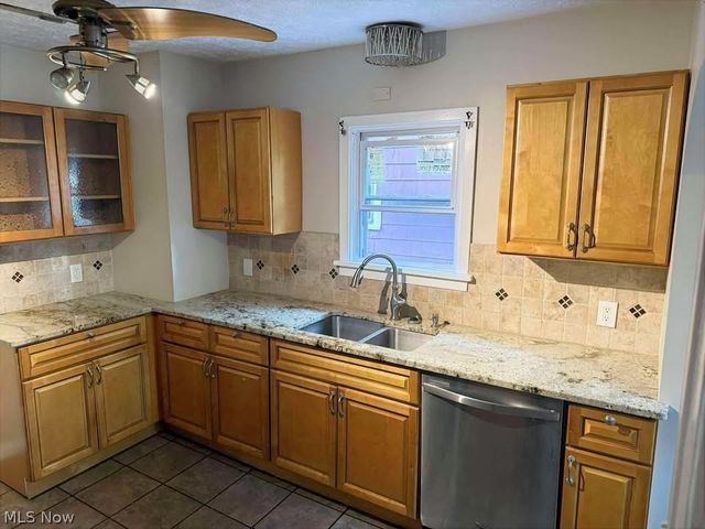 3817 Montevista Road, Cleveland Heights, OH 44121