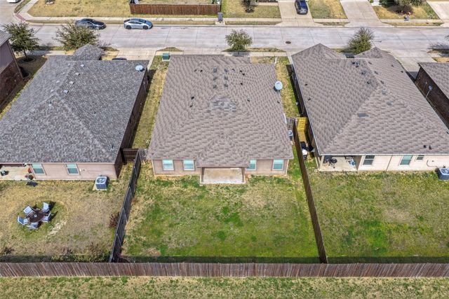 8228 Windsor Forest Drive, Fort Worth, TX 76120