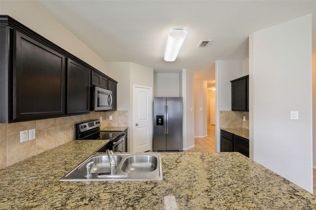 8228 Windsor Forest Drive, Fort Worth, TX 76120