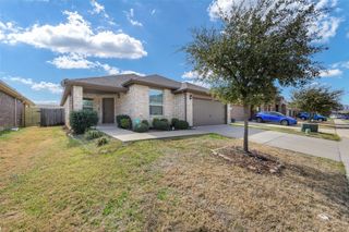 8228 Windsor Forest Drive, Fort Worth, TX 76120