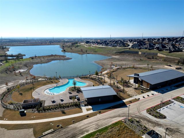 118 Alamito Road, Rhome, TX 76078