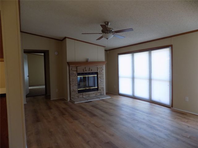 3450 Sarra Lane, Springtown, TX 76082