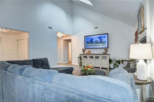 3603 Burns Ct, Virginia Beach, VA 23462