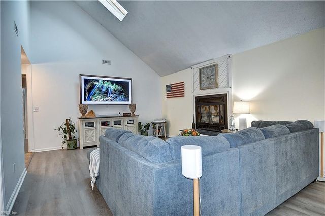 3603 Burns Ct, Virginia Beach, VA 23462